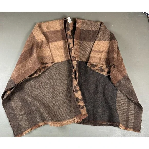 Nine West Reversible Wrap Scarf Plaid Leopard Brown Black Fringe NWT $50 MSRP - Picture 2 of 9